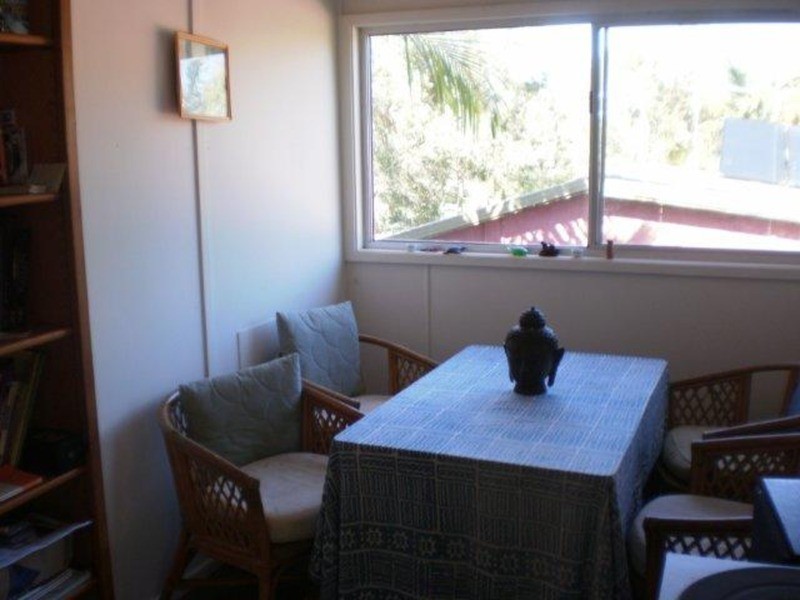 Upstairs/17 Pacific Street, New Brighton NSW 2483