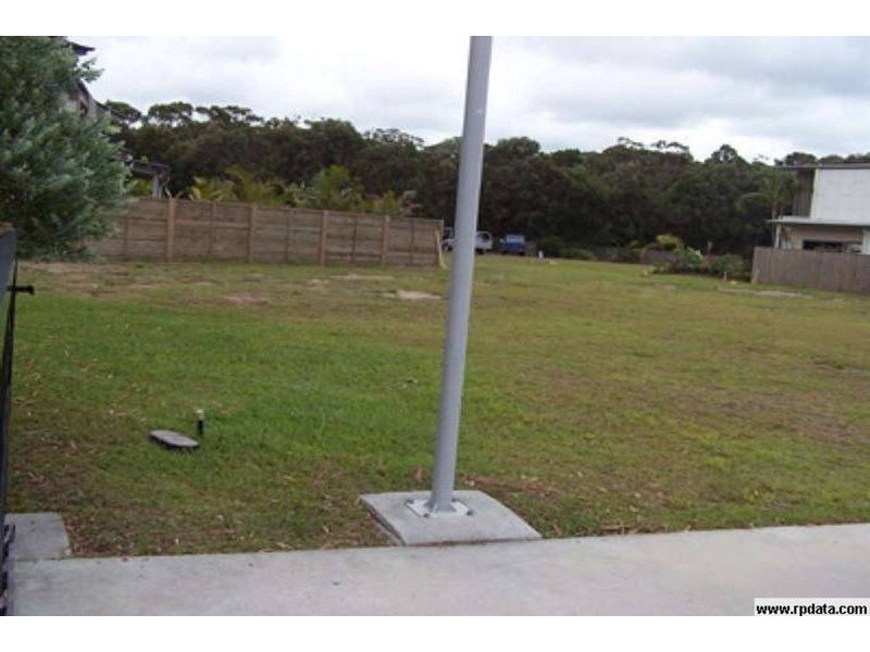 11 Sallywattle Drive, Suffolk Park NSW 2481