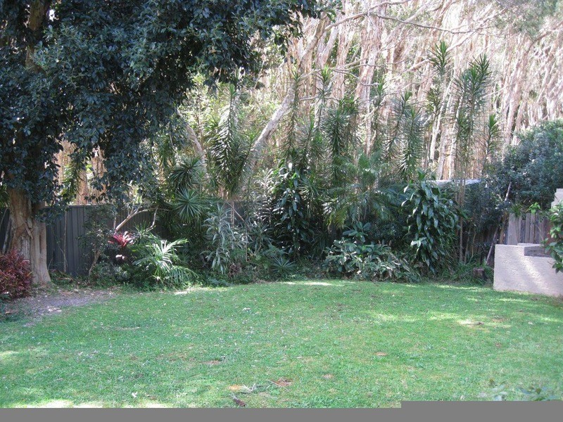 20 Bottlebrush Crescent, Suffolk Park NSW 2481