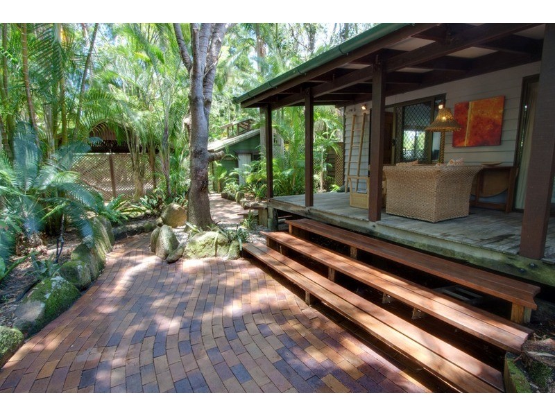 12 Giaour Street, Byron Bay NSW 2481