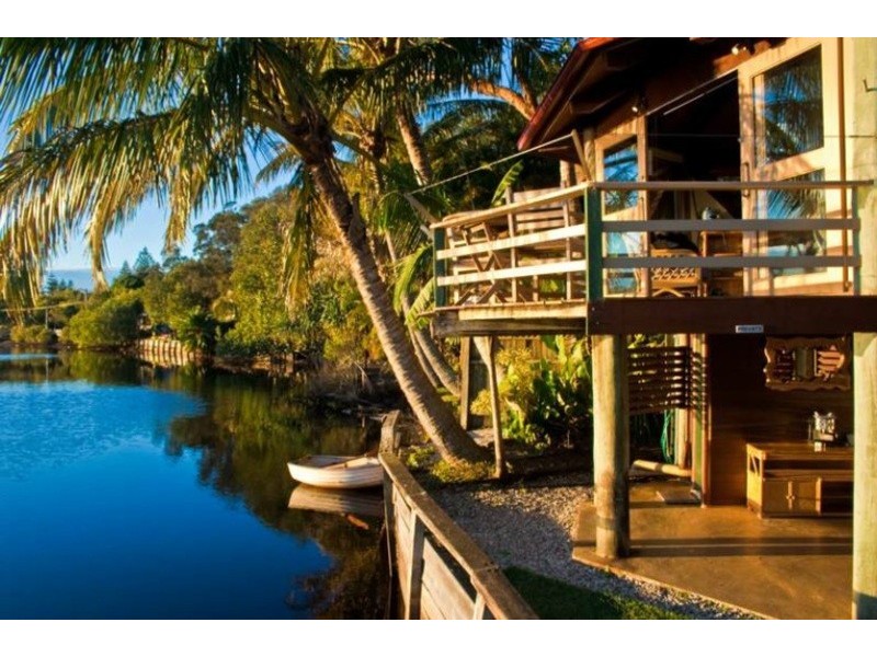 12 Giaour Street, Byron Bay NSW 2481