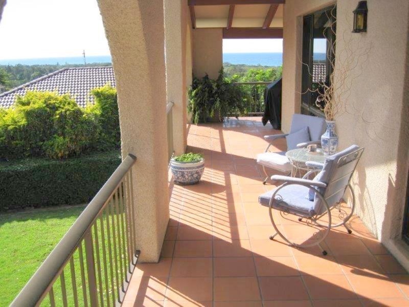 30 Yallakool Drive, Ocean Shores NSW 2483