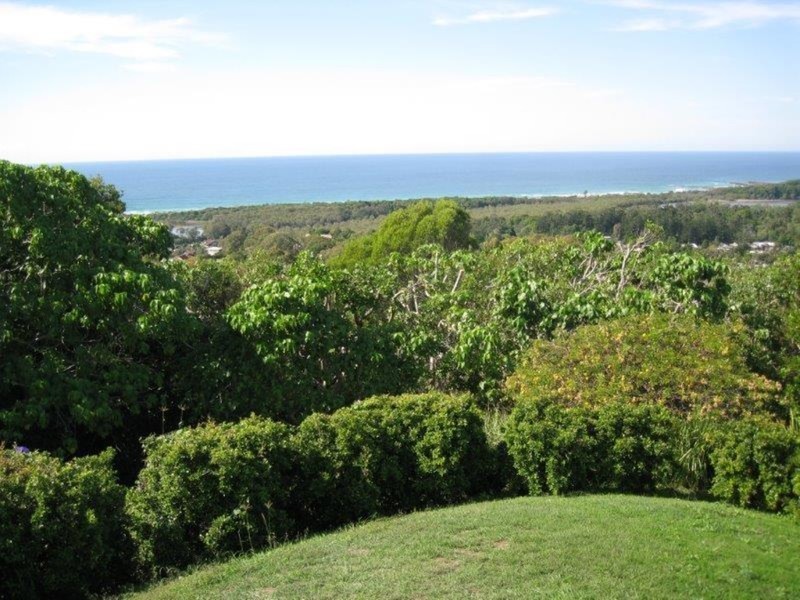 30 Yallakool Drive, Ocean Shores NSW 2483