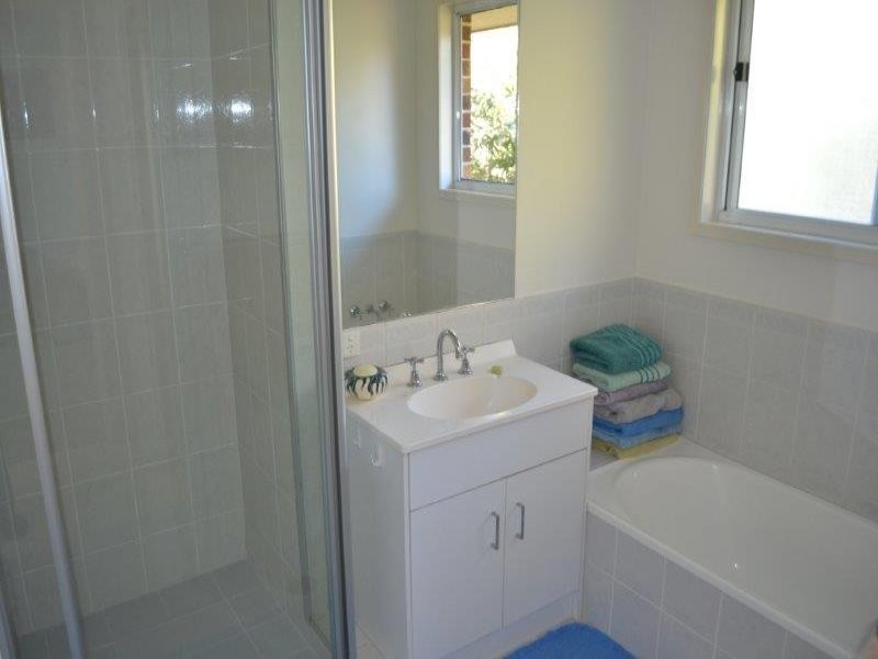 1 Nandroya Avenue, Ocean Shores NSW 2483