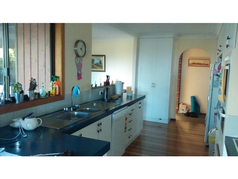2 Katya Court, Ocean Shores NSW 2483