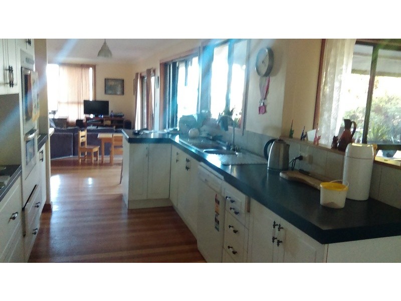 2 Katya Court, Ocean Shores NSW 2483