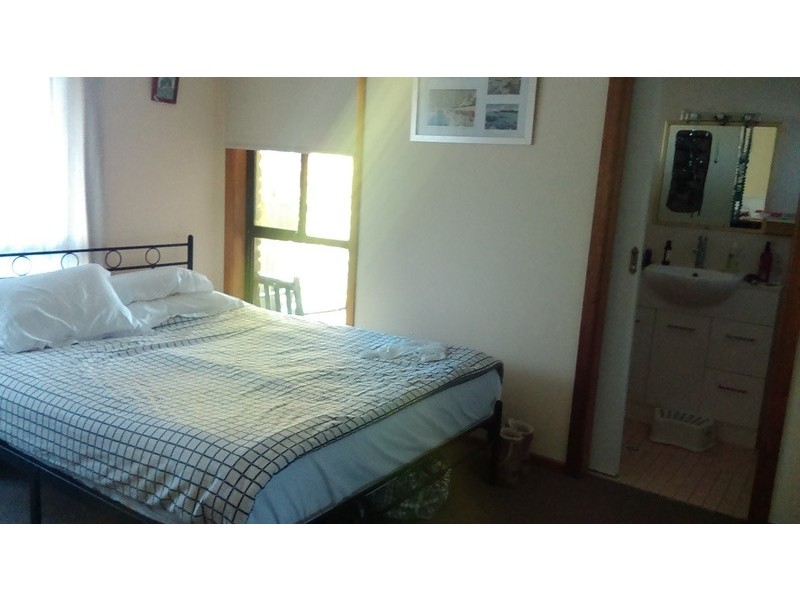 2 Katya Court, Ocean Shores NSW 2483