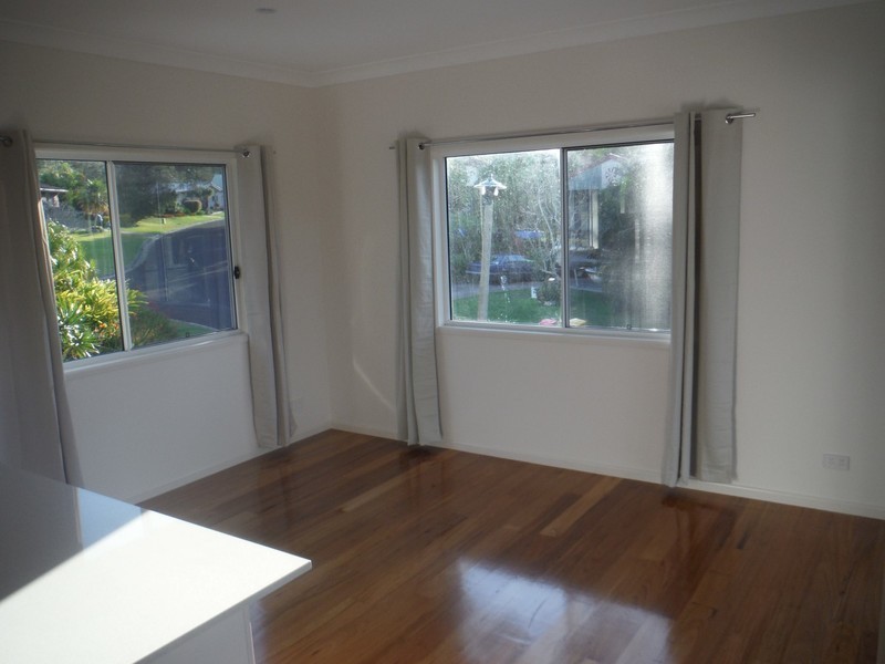2/1 Nandroya Avenue, Ocean Shores NSW 2483
