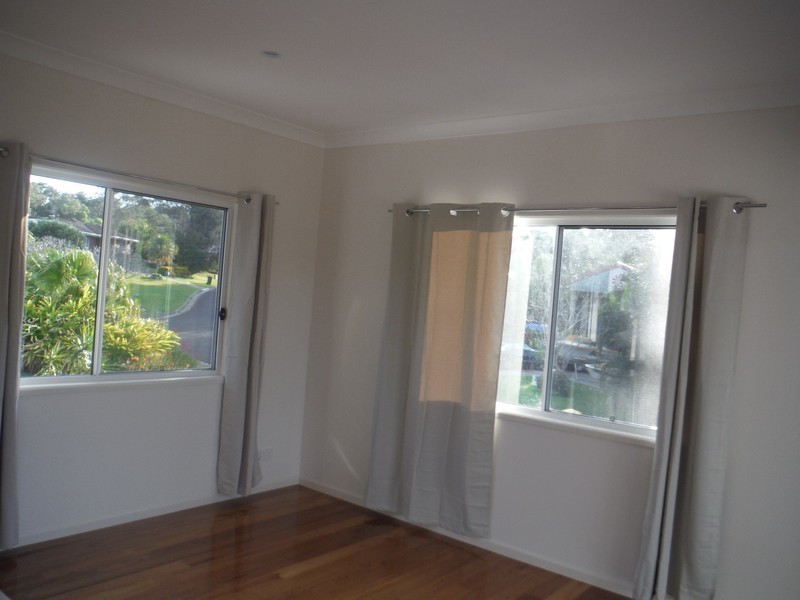 2/1 Nandroya Avenue, Ocean Shores NSW 2483