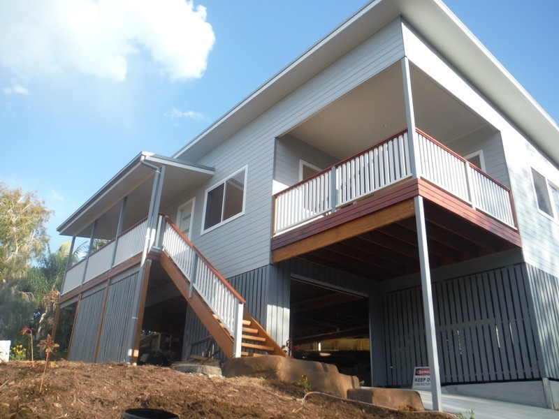 2/1 Nandroya Avenue, Ocean Shores NSW 2483