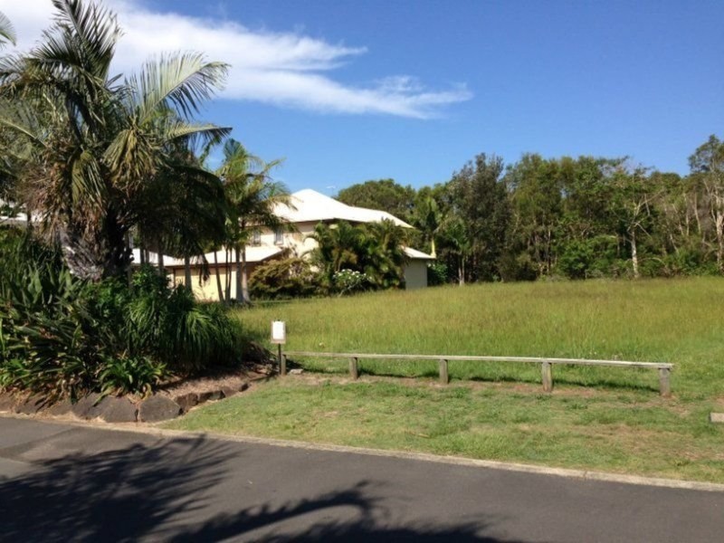 19 Muli Muli Avenue, Ocean Shores NSW 2483