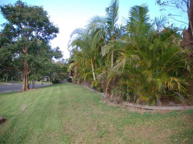 65 Balemo Drive, Ocean Shores NSW 2483