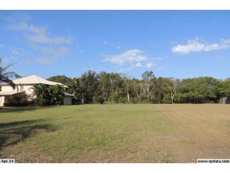 19 Muli Muli Avenue, Ocean Shores NSW 2483