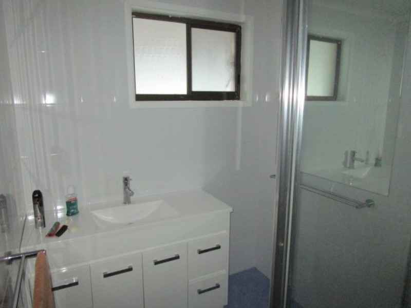 1 BINYA Place, Ocean Shores NSW 2483