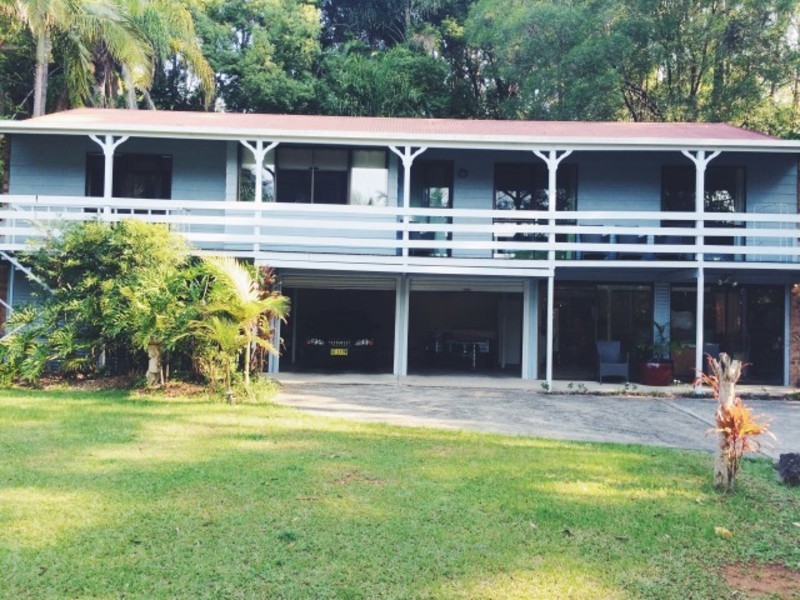 123 Balemo Drive, Ocean Shores NSW 2483