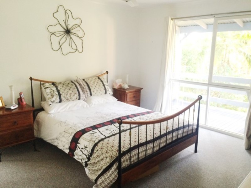 123 Balemo Drive, Ocean Shores NSW 2483