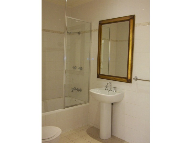 127 Railway Parade, Erskineville NSW 2043