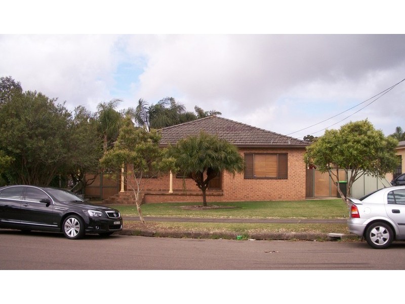18 McCallum Street, Roselands NSW 2196