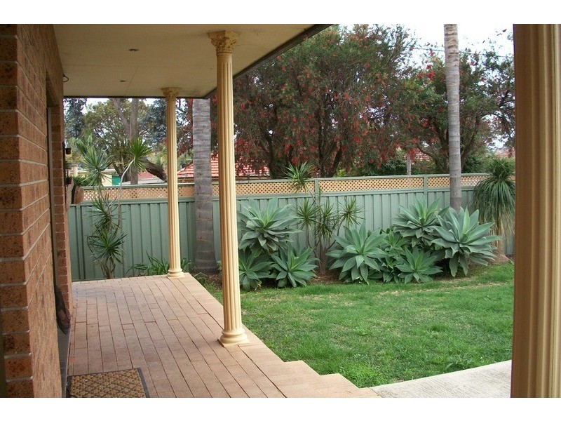 18 McCallum Street, Roselands NSW 2196