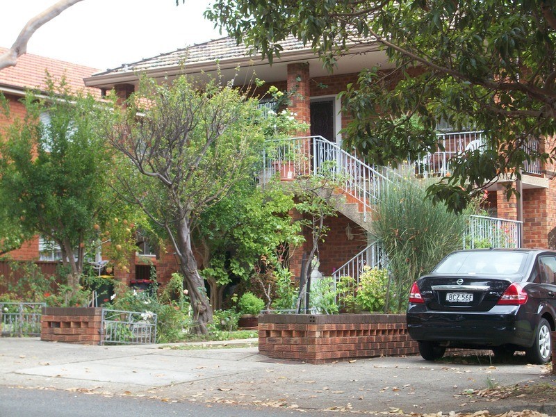 2/67 Campsie Street, Campsie NSW 2194