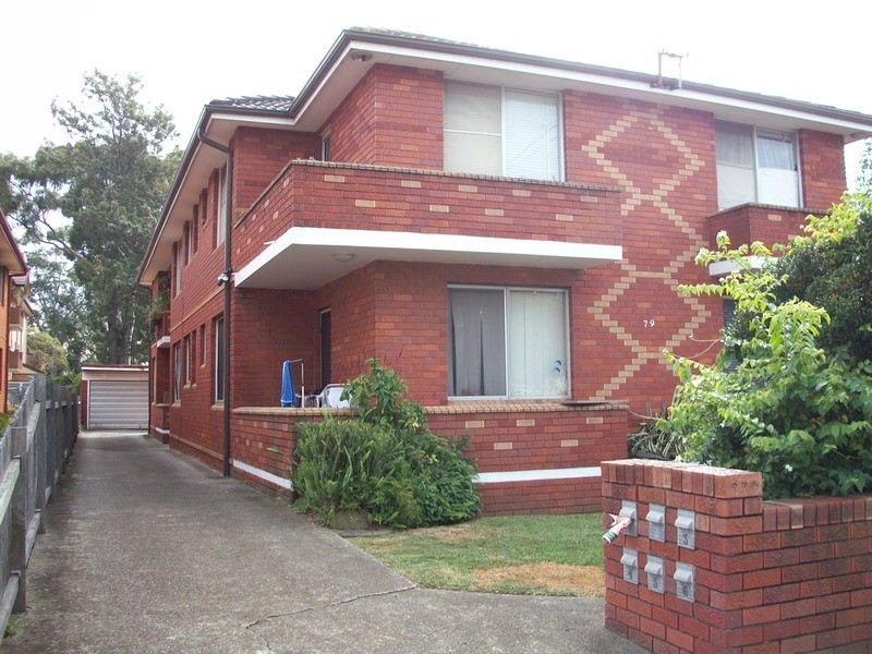 2/79 Frederick Street, Campsie NSW 2194