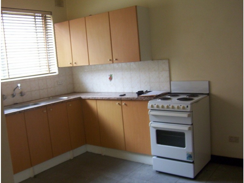 2/79 Frederick Street, Campsie NSW 2194