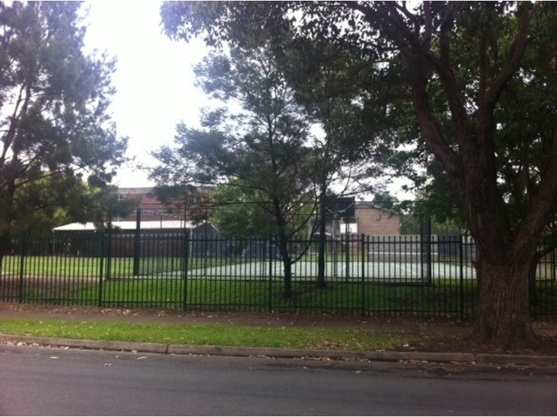 2/13 Second Avenue, Campsie NSW 2194