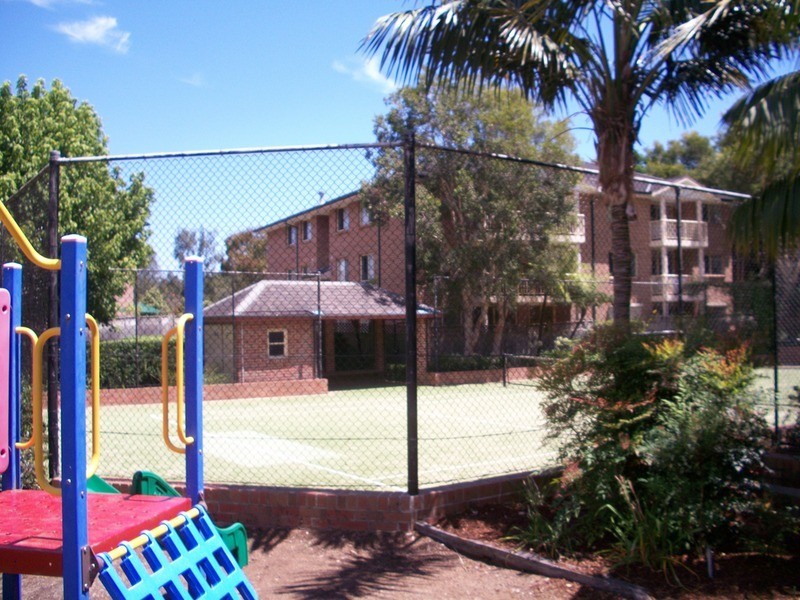 64/10 Broughton  Street, Canterbury NSW 2193