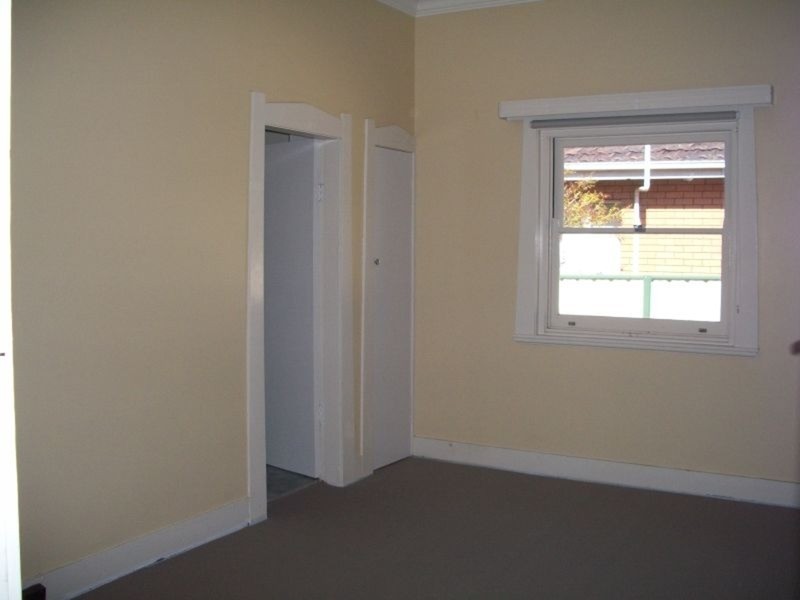 28 Scahill Street, Campsie NSW 2194