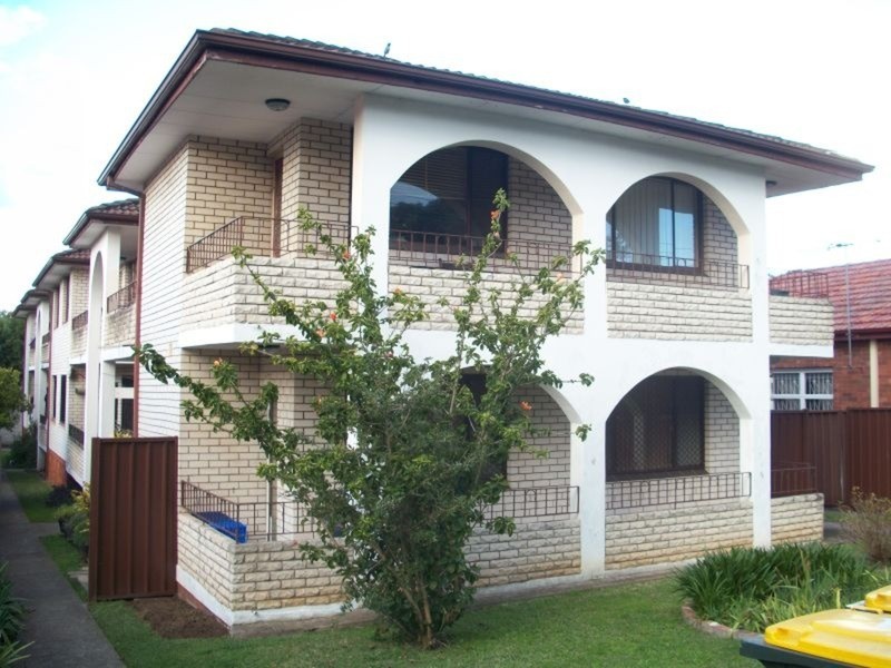 8/9 MacDonald Street, Lakemba NSW 2195