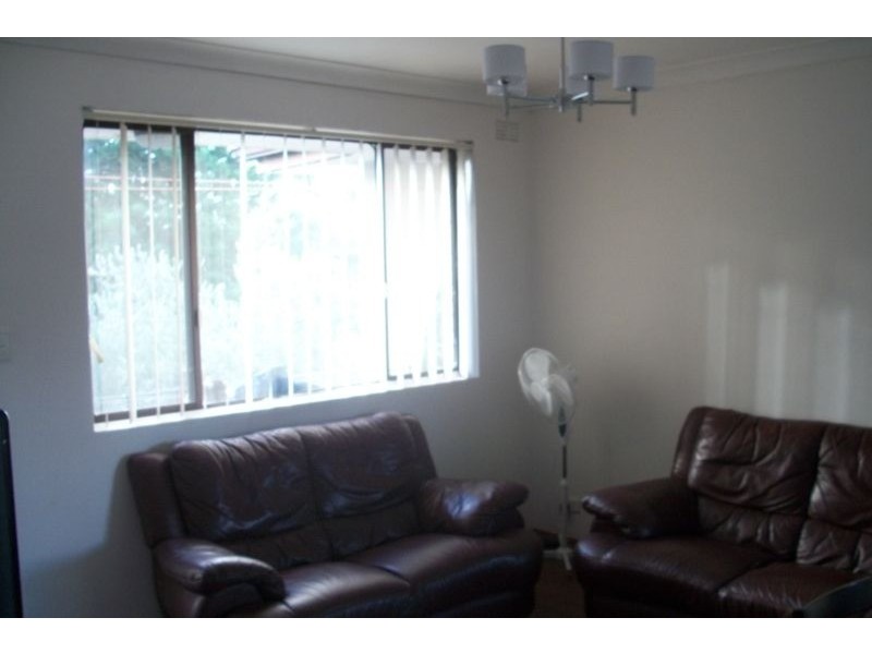 8/9 MacDonald Street, Lakemba NSW 2195