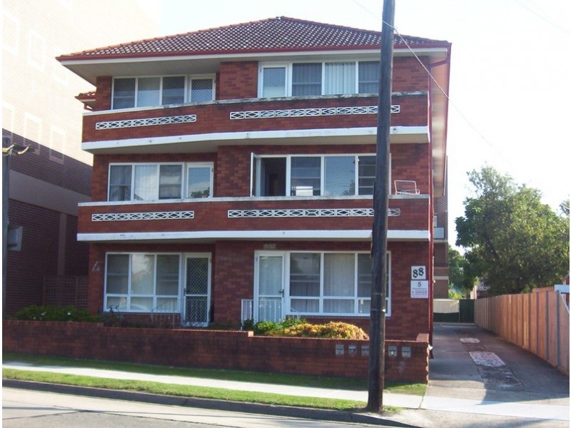 1/88 Beamish Street, Campsie NSW 2194