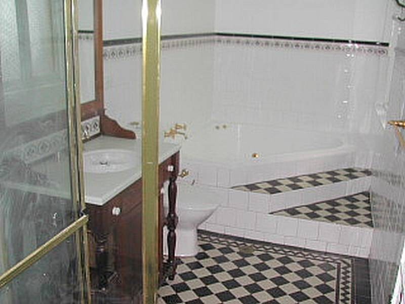 37 Bancroft Avenue, Roseville NSW 2069