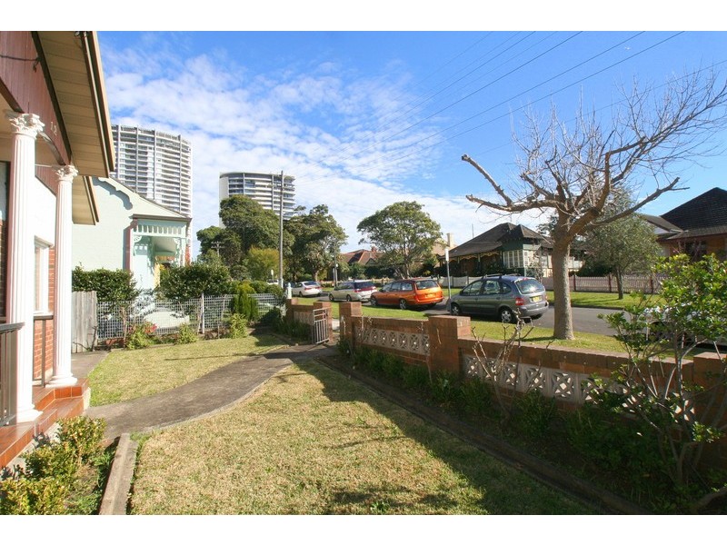 12 Daisy Street, Chatswood NSW 2067