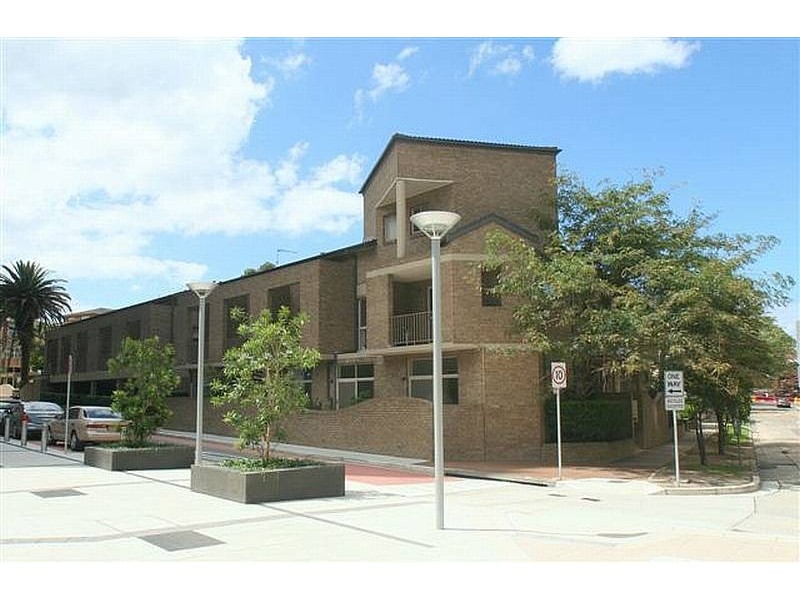 17/5 Help Street, Chatswood NSW 2067