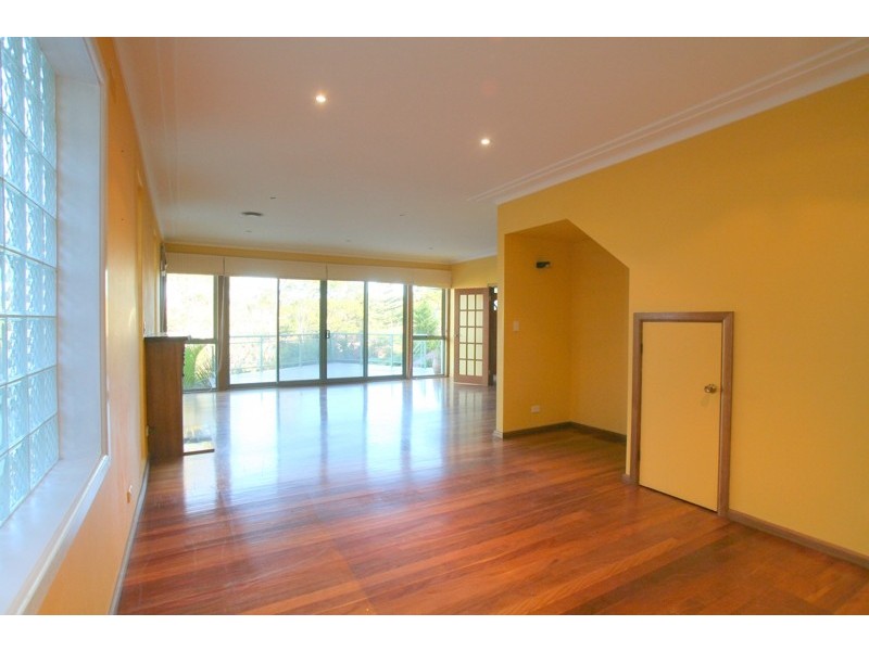 32 Griffith Avenue, Roseville NSW 2069