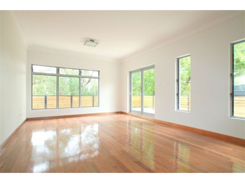 31 Deepwater Road, Castle Cove NSW 2069