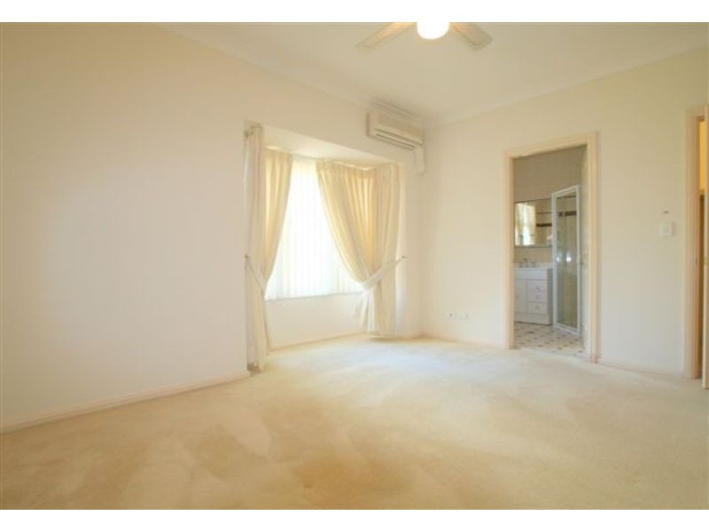 9a Julian Street, Willoughby NSW 2068