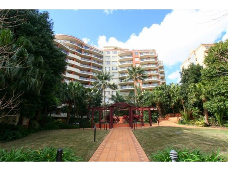 9/49 Lithgow Street, St Leonards NSW 2065