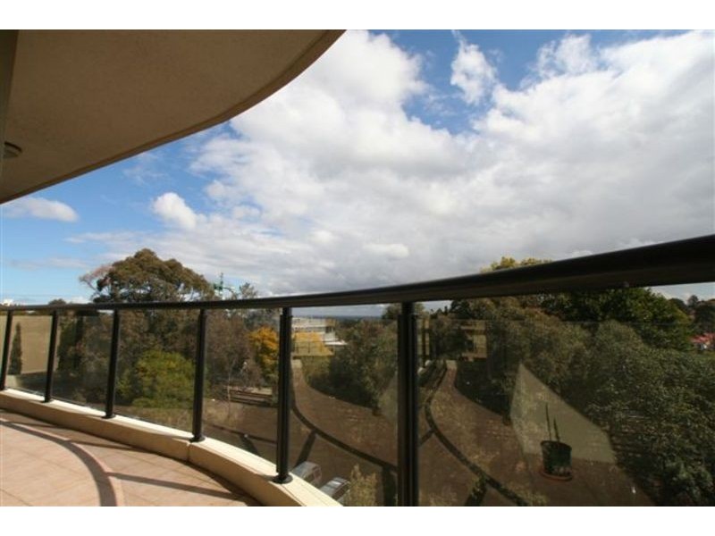 9/49 Lithgow Street, St Leonards NSW 2065