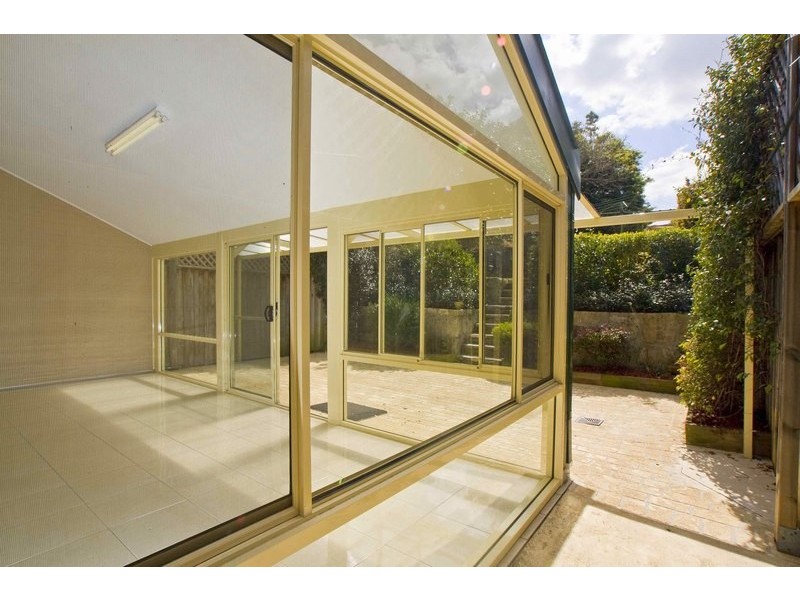 9a Julian Street, Willoughby NSW 2068