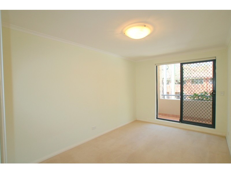 2/7 Kirk Street, Chatswood NSW 2067