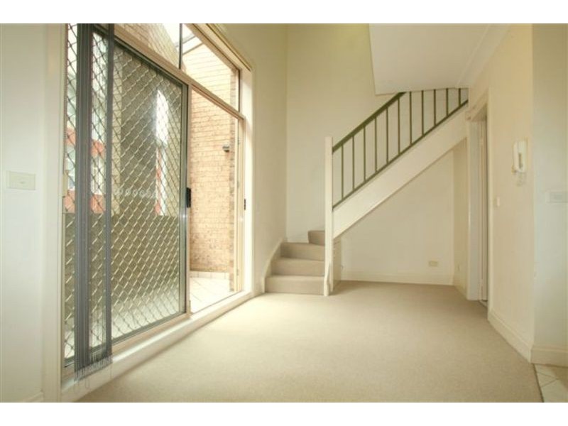 20/5 Help Street, Chatswood NSW 2067