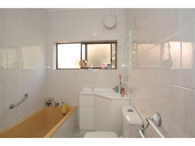 14 Rutland Avenue, Castlecrag NSW 2068