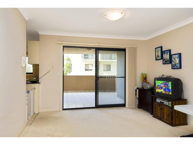 6/6 Taylors Drive, Lane Cove NSW 2066