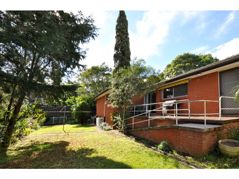 8 Louise Avenue, Chatswood NSW 2067