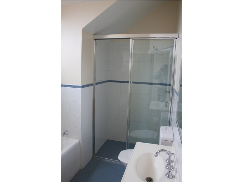 11 Rhodes Avenue, Naremburn NSW 2065