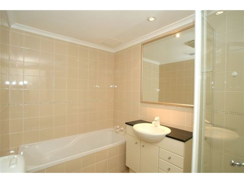 301/10 Freeman Road, Chatswood NSW 2067