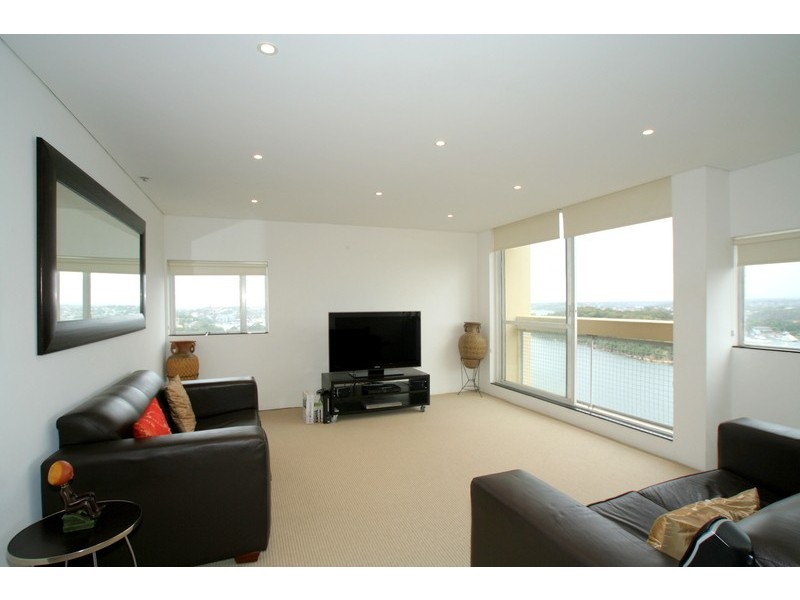 128/14 Blues Point Road, Mcmahons Point NSW 2060