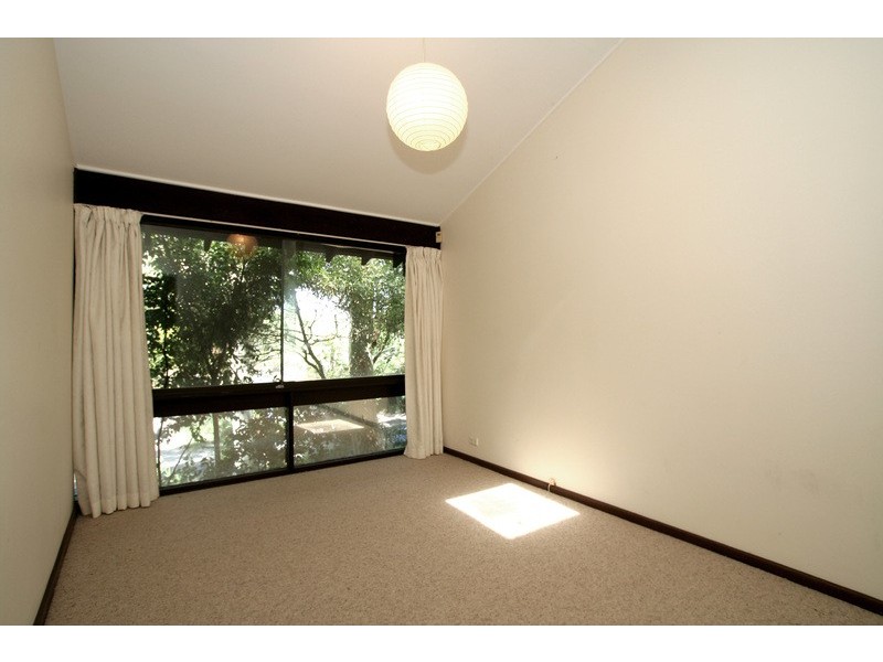 30 The Scarp, Castlecrag NSW 2068